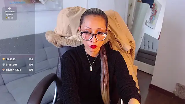 alexia_james_'s Live XXX Chat