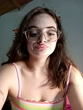 Emmacut's Live XXX Chat