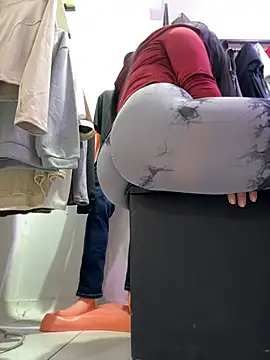 Czat XXX na żywo – kim_monti