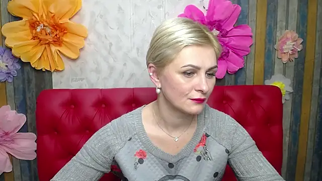 OliviaHorst: онлайн-секс-чат