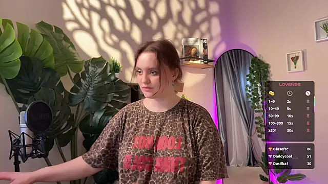 Czat XXX na żywo – Lella_Ryann_