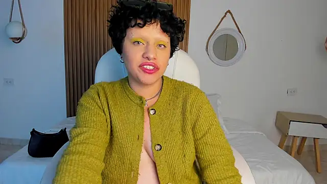 Alaska_deluxe 即時 XXX 聊天