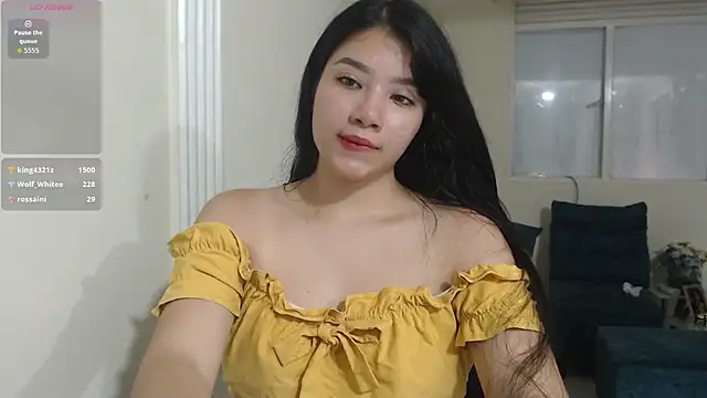 mia_girl07 élő XXX-chatje