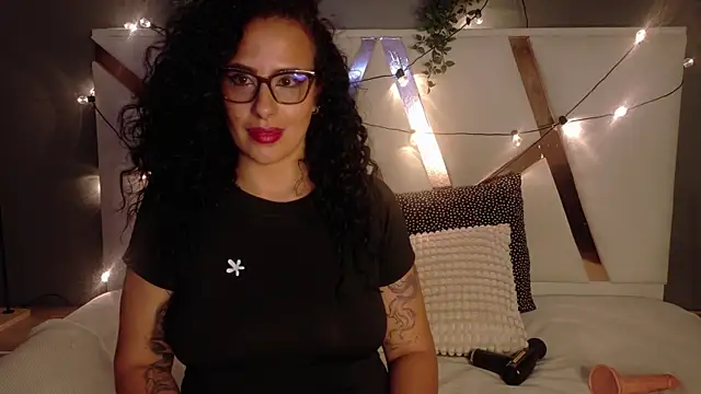 Živý XXX chat KatyraTaylor__