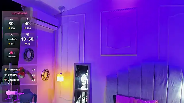 Chat +18 de bigboobs_violeta ao vivo