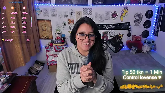 Chat XXX en directo de Cherry_blush_