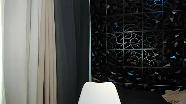 Webkamerová show davincihugecock