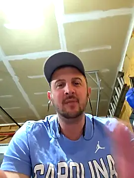 MrMechanic38 Show in webcam