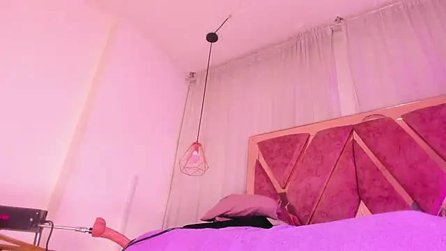 shantal_cooper_'s Live XXX Chat