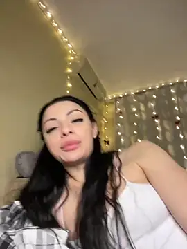 Layana_Ro Live XXX-Chat