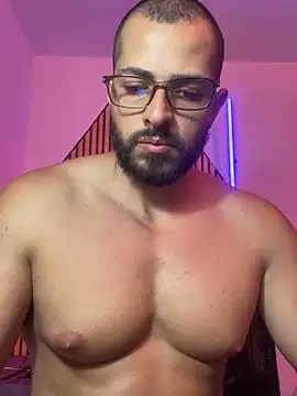 magnumchris 即時 XXX 聊天