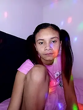 liz7skinny Chat XXX live