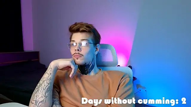 DENIS_HERE Live XXX-chat