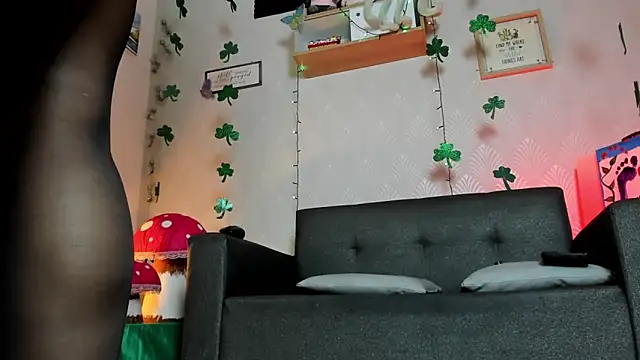 Czat XXX na żywo – Alaia_Love77