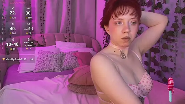 Love_is_Lola Live XXX-Chat