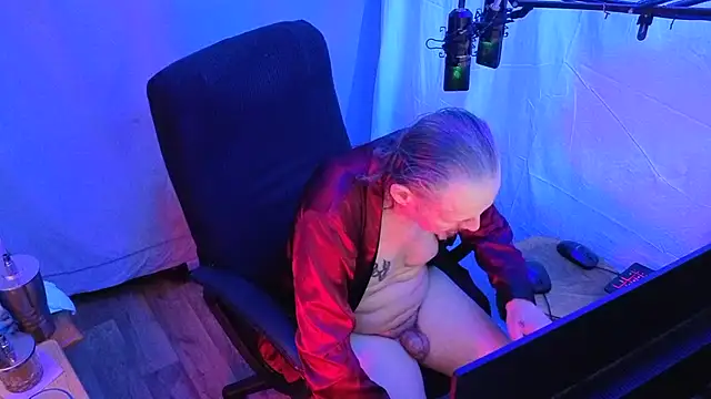 Richy__Rich_ élő XXX-chatje