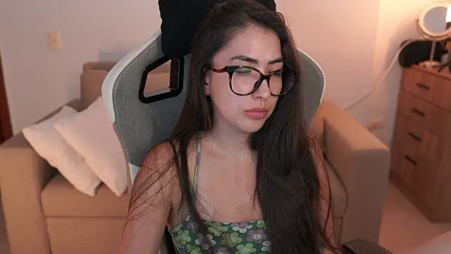 anyacutex লাইভ XXX চ্যাট