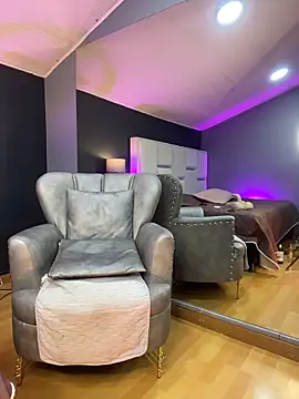 Samantha_Milf__ Chat XXX live