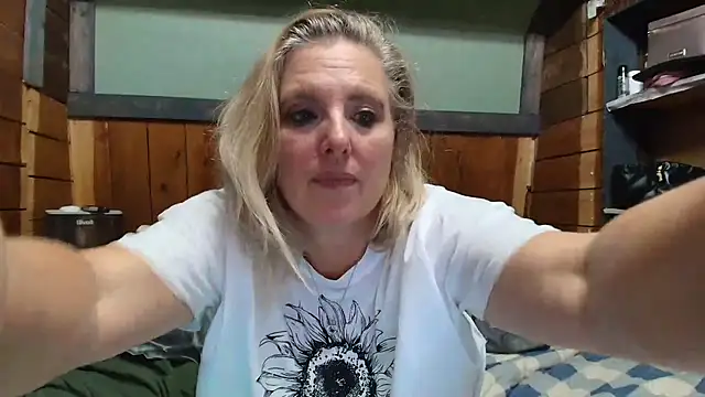 Chat +18 de lisaxlovexxx ao vivo