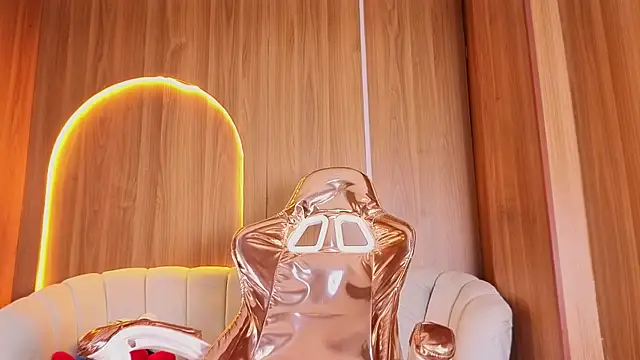 Alina_b_ 即時 XXX 聊天