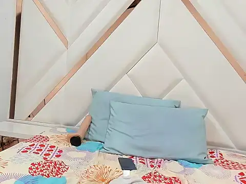 Chatroom XXX en direct de HarleyHot_