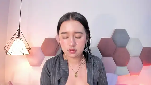 LaraGoldd élő XXX-chatje