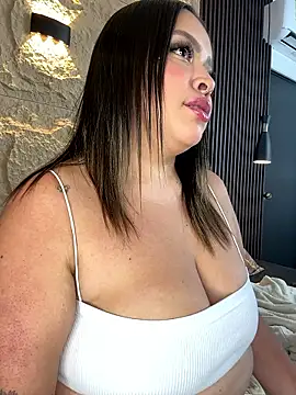 دردشة GenesisBlaze الجنسية المباشرة