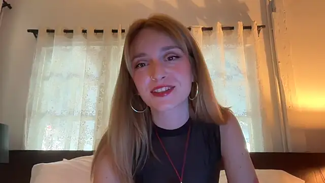 SirenaBelle Live XXX-Chat