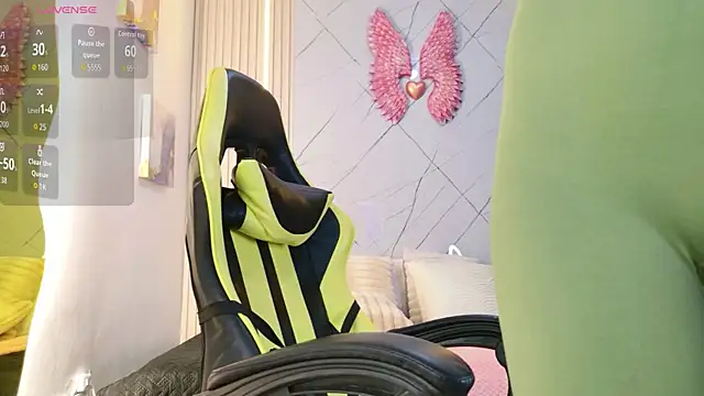 Sara_swift9 élő XXX-chatje