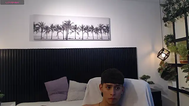 DraxBlade09 élő XXX-chatje