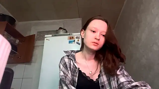 Chat +18 de HousedMud ao vivo