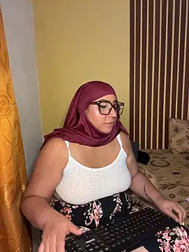 Chandra_Yusef Chat XXX live