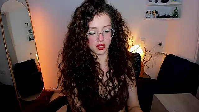 Cassandra_Caiin Live XXX-Chat