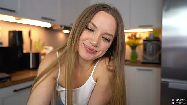 Онлайн чат XXX anitaraj_