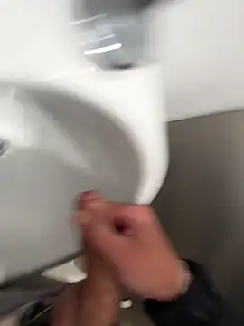 Eros_lee Show in webcam