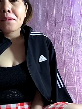 juicy-milu Chat XXX live