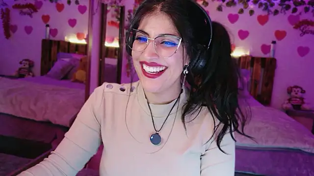 Chatroom XXX en direct de AzaharJaan