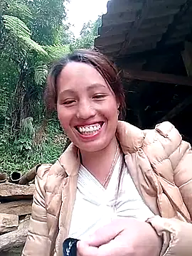 Gummiesu 现场XXX聊 天