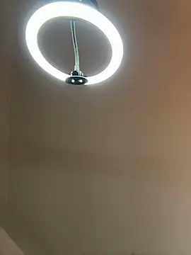 Pokazy przed kamerką – violetaurora95