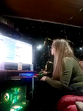 dirty_lady17 Adlı Modelin Canlı XXX Sohbeti