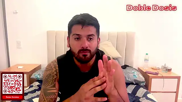 Doble_Dosis Pertunjukan Webcam