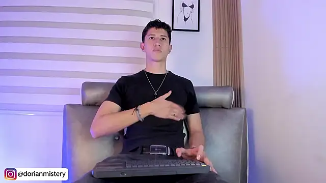 Chatroom XXX en direct de Dorianmistery2322_