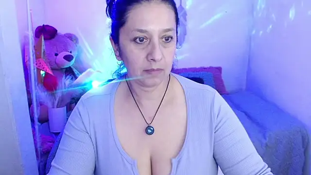 Chat XXX ao vivo de camilalatti