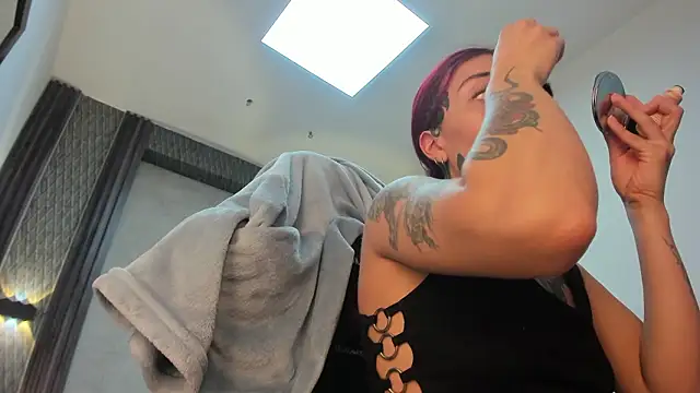 selene_red_ লাইভ XXX চ্যাট