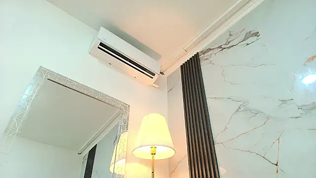 MayaBaker Adlı Modelin Canlı XXX Sohbeti