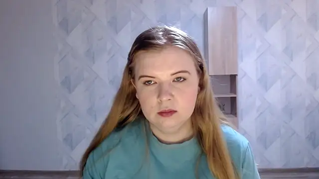 Melina_Hot09 Chat XXX in diretta