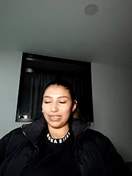 alicee_teen: вебкам-шоу