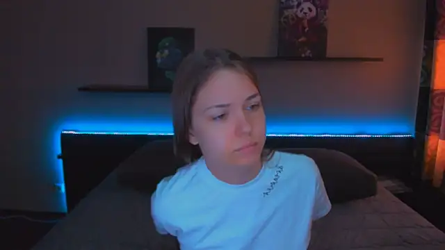 AlexaBarkleyのライブXXXチャット