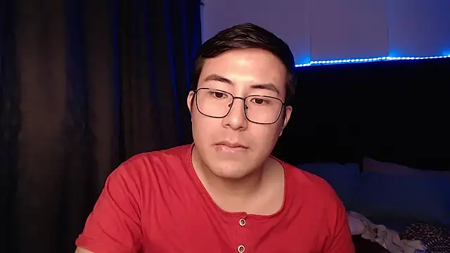 Онлайн чат XXX andrewmhilton_