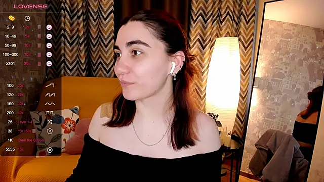 Chat XXX en directo de hannacheekss_